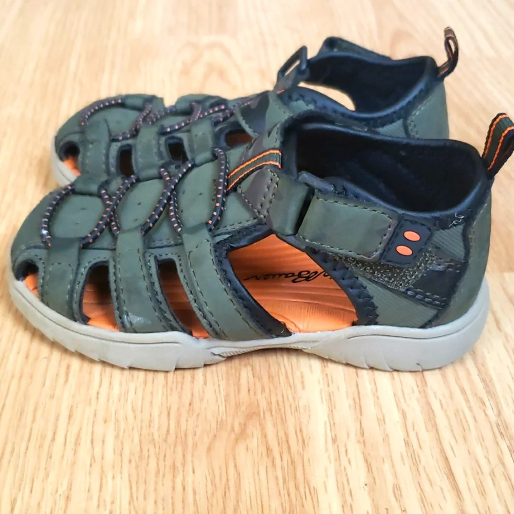 Eddie Bauer very eddie sandals